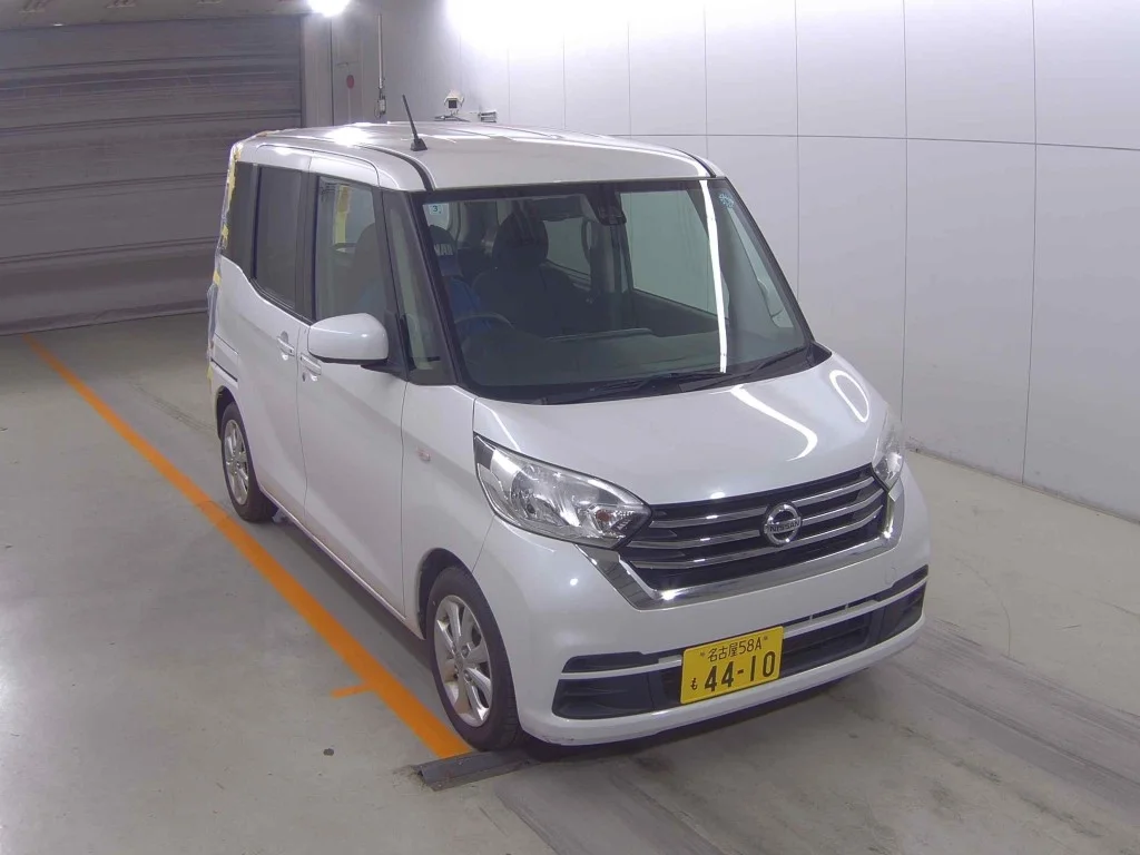 Nissan Dayz Roox B21A 2018